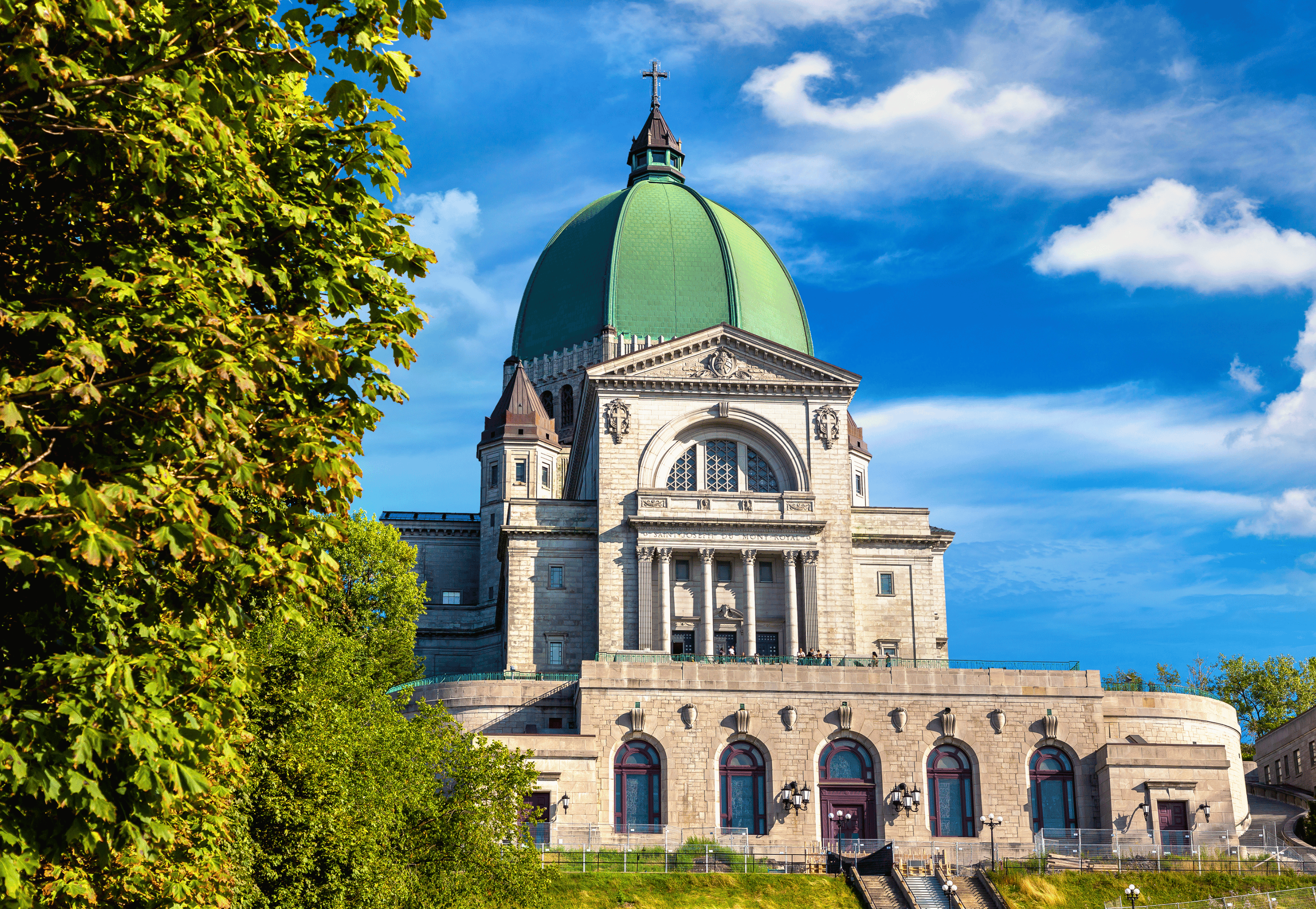 Nhà thờ Saint Joseph's Oratory - Ngôi nhà thờ đẹp nhất và lớn nhất tại Montreal