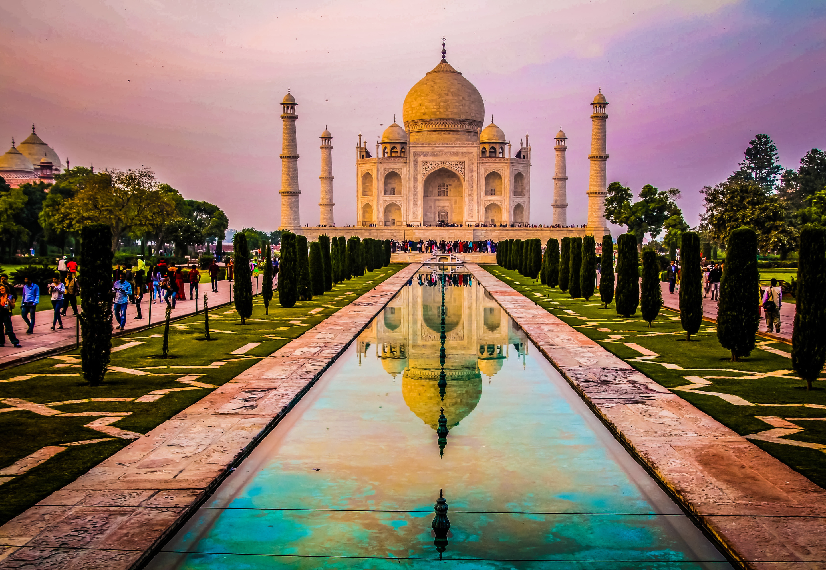 Đền Taj Mahal được xem là một trong những địa điểm lãng mạng nhất thế giới 