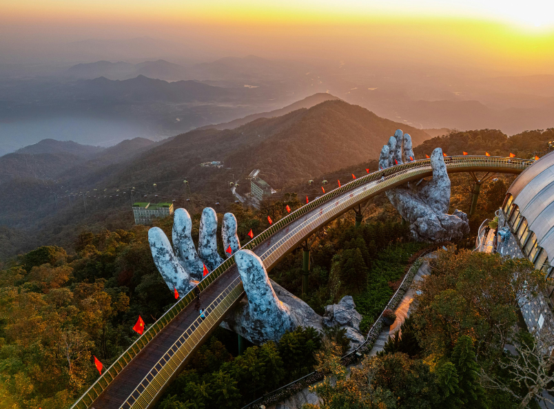 Da Nang and Hoi An Tour 4 Days offers the perfect blend of breathtaking coastal scenery, cultural heritage, and unforgettable experiences in central Vietnam.