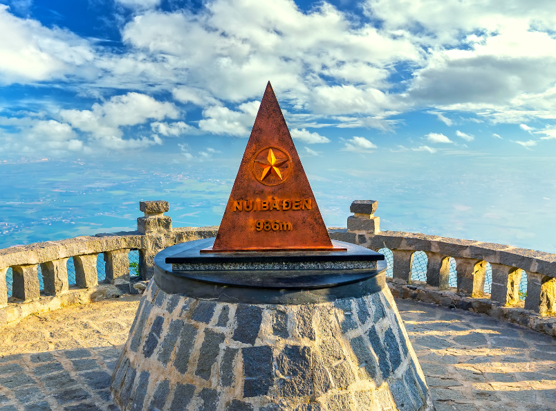 Tay Ninh Day Tour from Ho Chi Minh City takes you to spectacular spiritual landmarks, scenic mountain landscapes, and rich cultural attractions for an unforgettable day trip.
